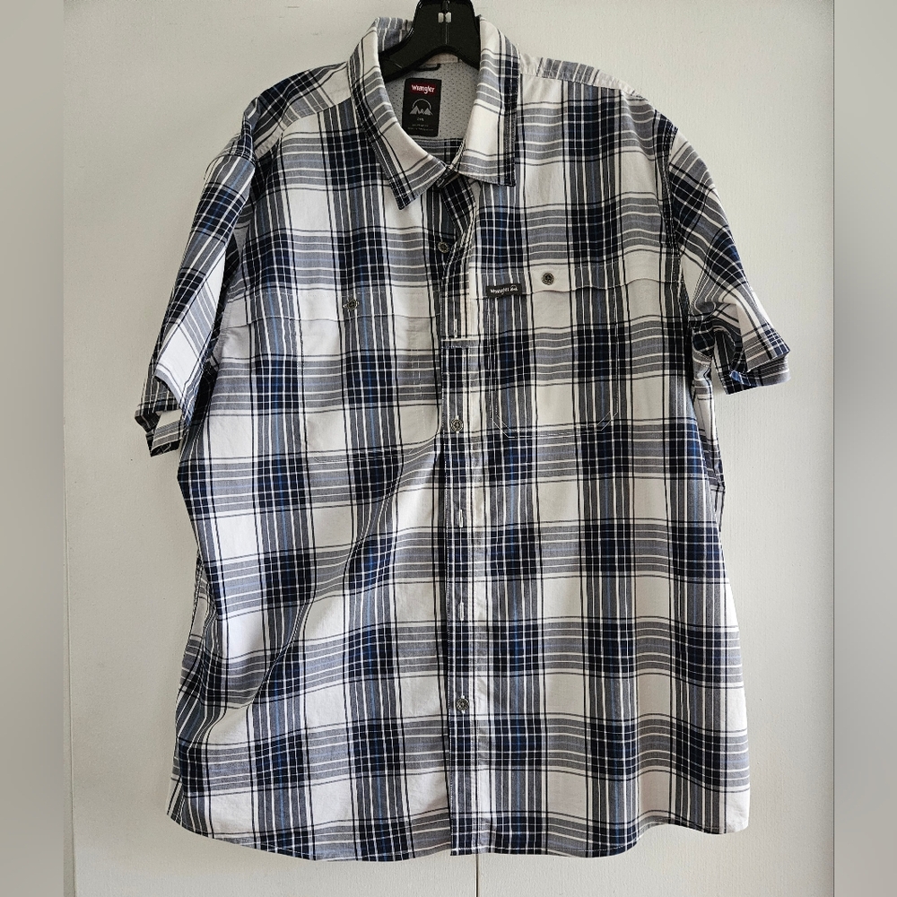 Wrangler Men's Shirt Short Sleeves Checkers Blue White Button up Sz 2XL Reg Fit